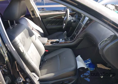 2018 Infiniti Q50 3.0T Luxe z USA, uszkodzony, nr VIN JN1EV7AP9JM350848